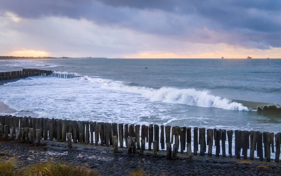 Around sunset, the sea calms down on the coast at Nieuwesluis, near Breskens in Zeeuws-Vlaanderen.