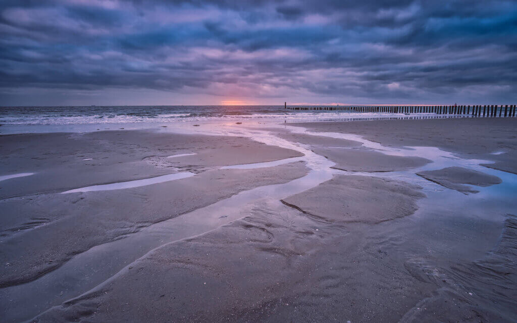 The last light of this day in Zeeland, seen from the Walcheren beach near Dishoek.